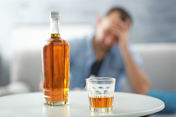 Drinking alcohol negatively affects a man's erectile function